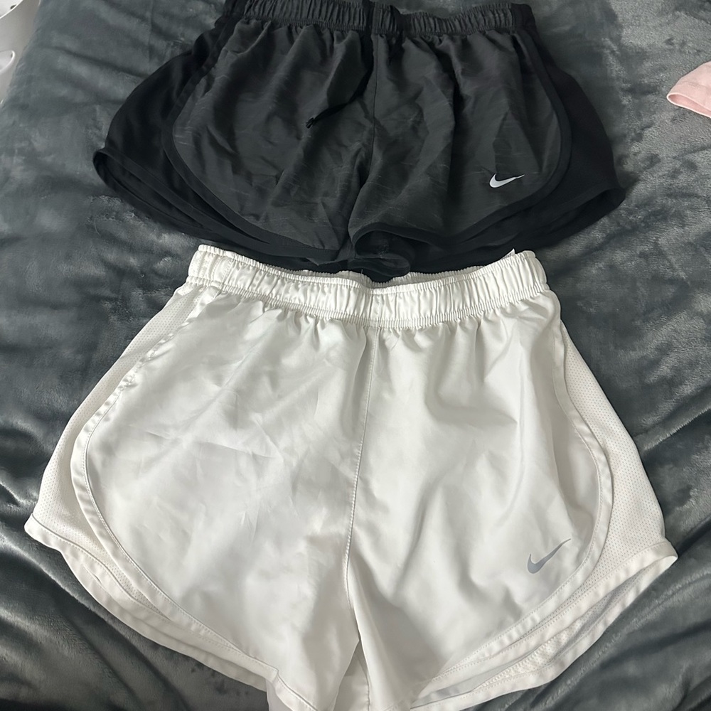bundle of 2 nike shorts